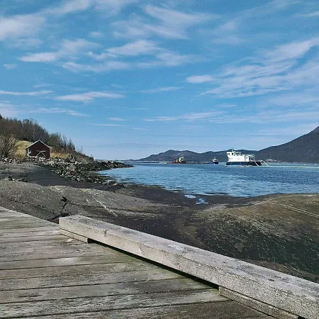 Dom wakacyjny 6 Person In Halsanaustan