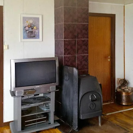 Holiday home Three-bedroom In Halsanaustan Korsnes